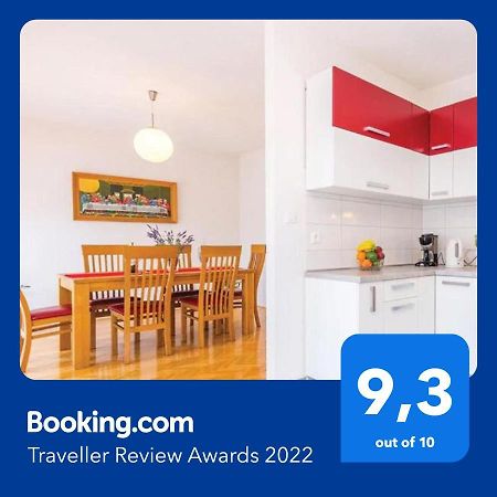 Big White Apartment Novi Vinodolski Dış mekan fotoğraf