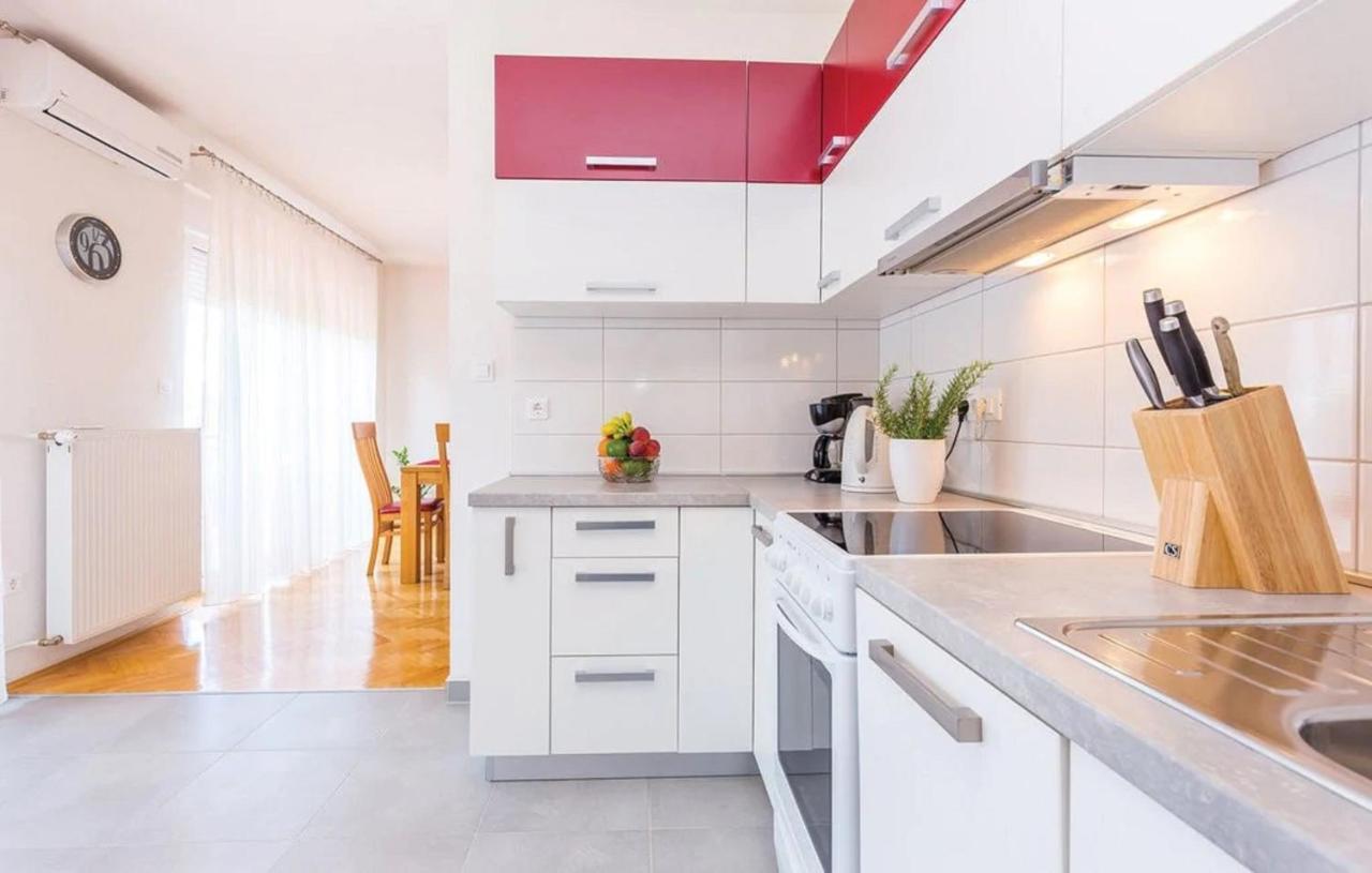 Big White Apartment Novi Vinodolski Dış mekan fotoğraf